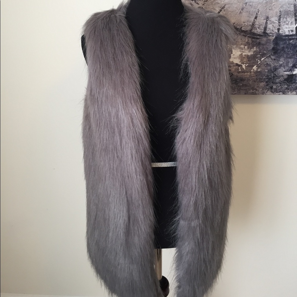 Kensie Gray Faux Fur Vest